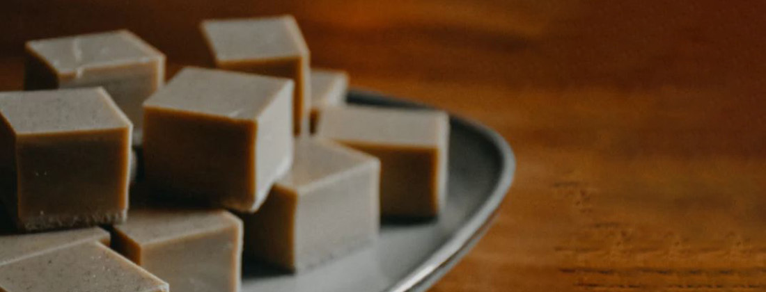 square-shaped coffee bites